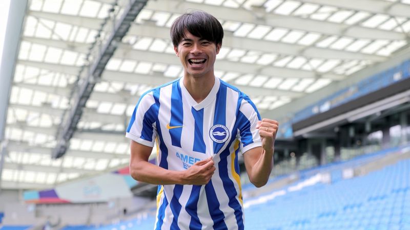 Anh chuyển tới Brighton & Hove Albion